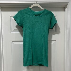 Lululemon swiftly tech tee